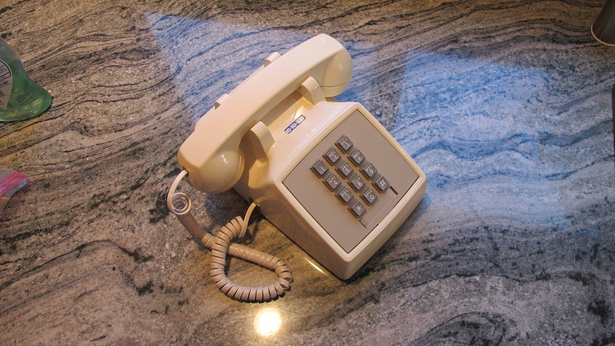 1970s-touch-tone-telephone