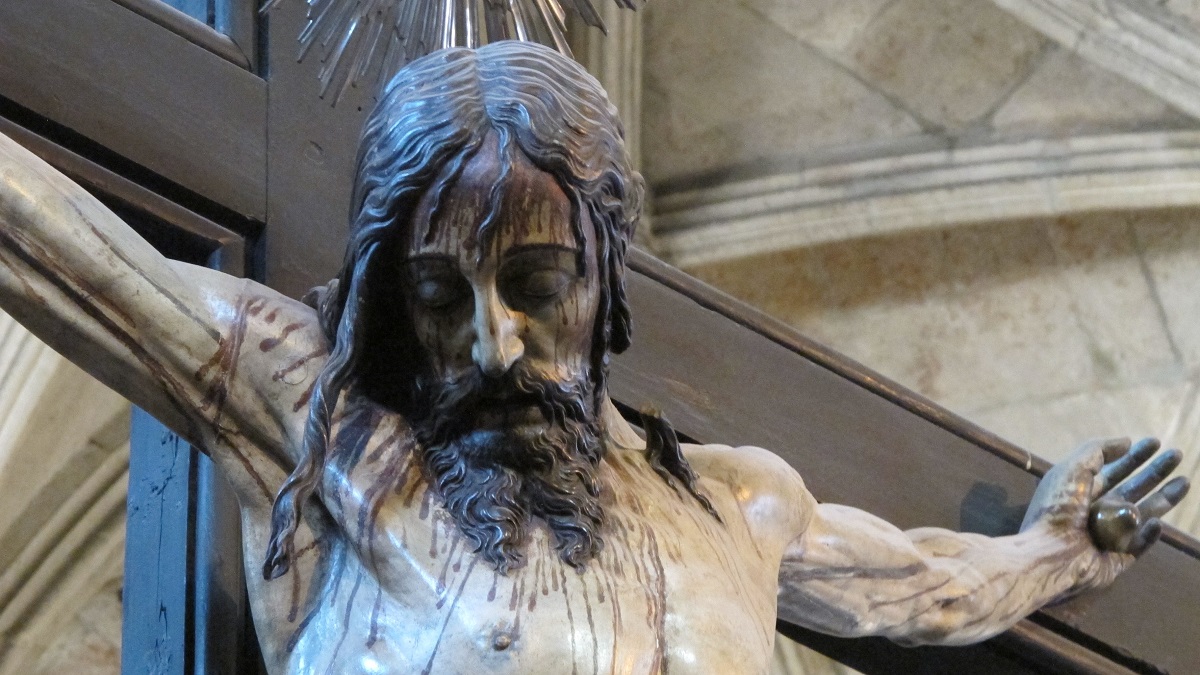 an after life where time does not exist Lisbon-cathedral-crucified-christ