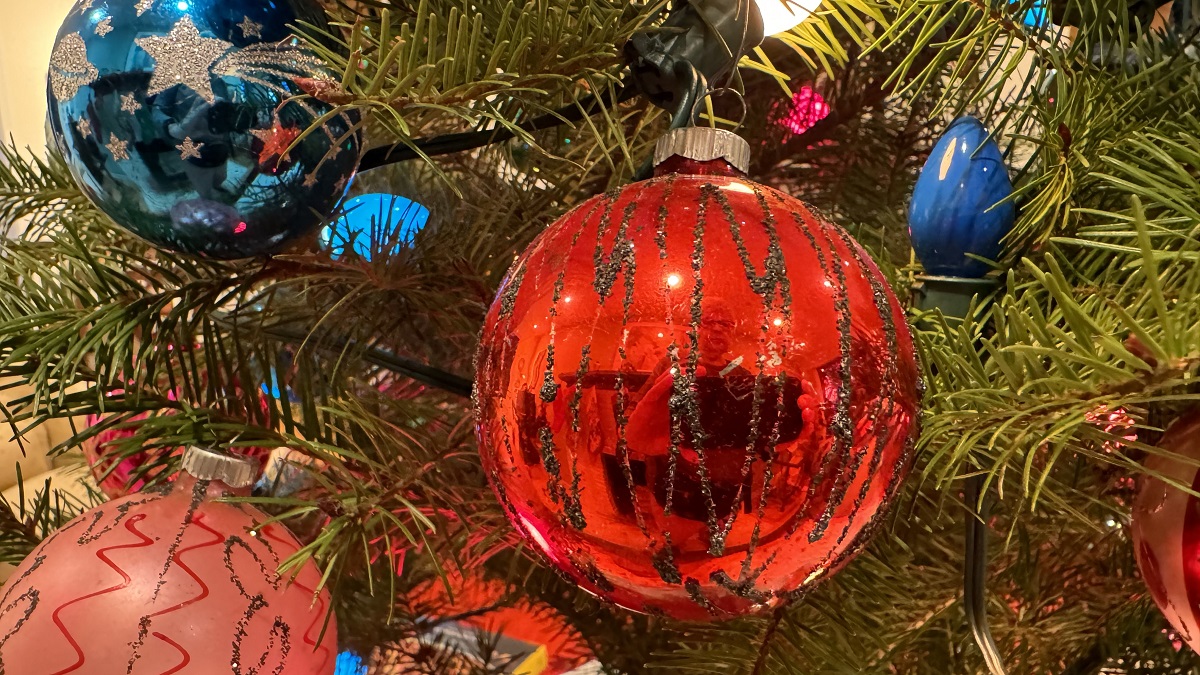 vintage-christmas-tree-ornament