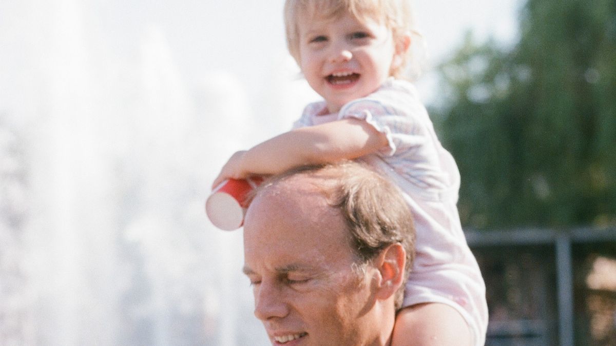 widowed My husband is the hero of my next book man-with-toddler-on-shoulers